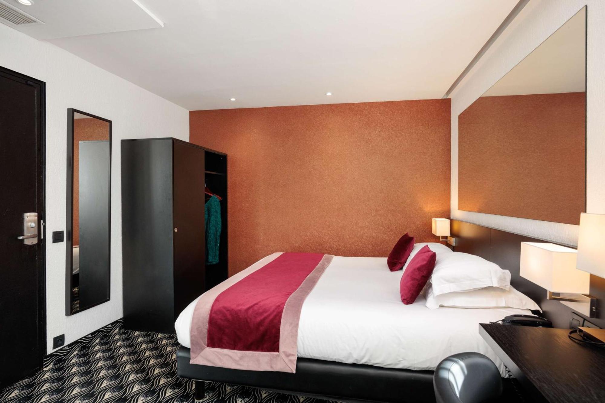 Standard Double Room,1588035459:JPEG