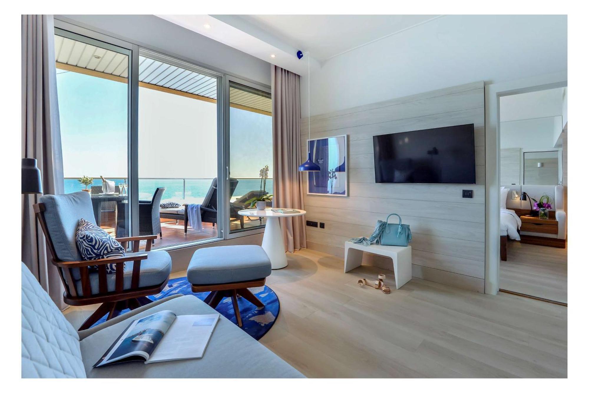 Sea View Suite with Terrace,1656175047:JPEG