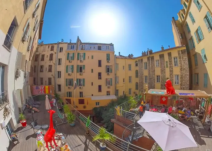 Hôtel accueillant les animaux: Antares Hostel